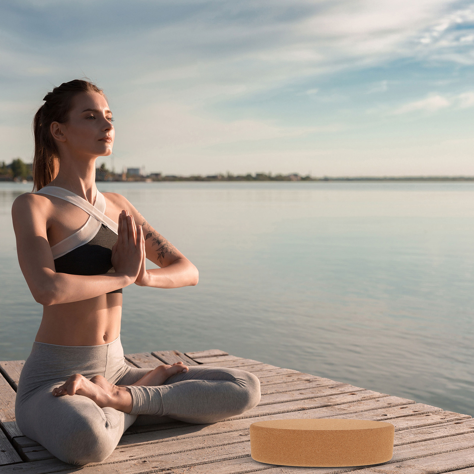 قالب يوغا بيضاوي من الفلين عال - مراجعة Yoga Block Cork وسعره