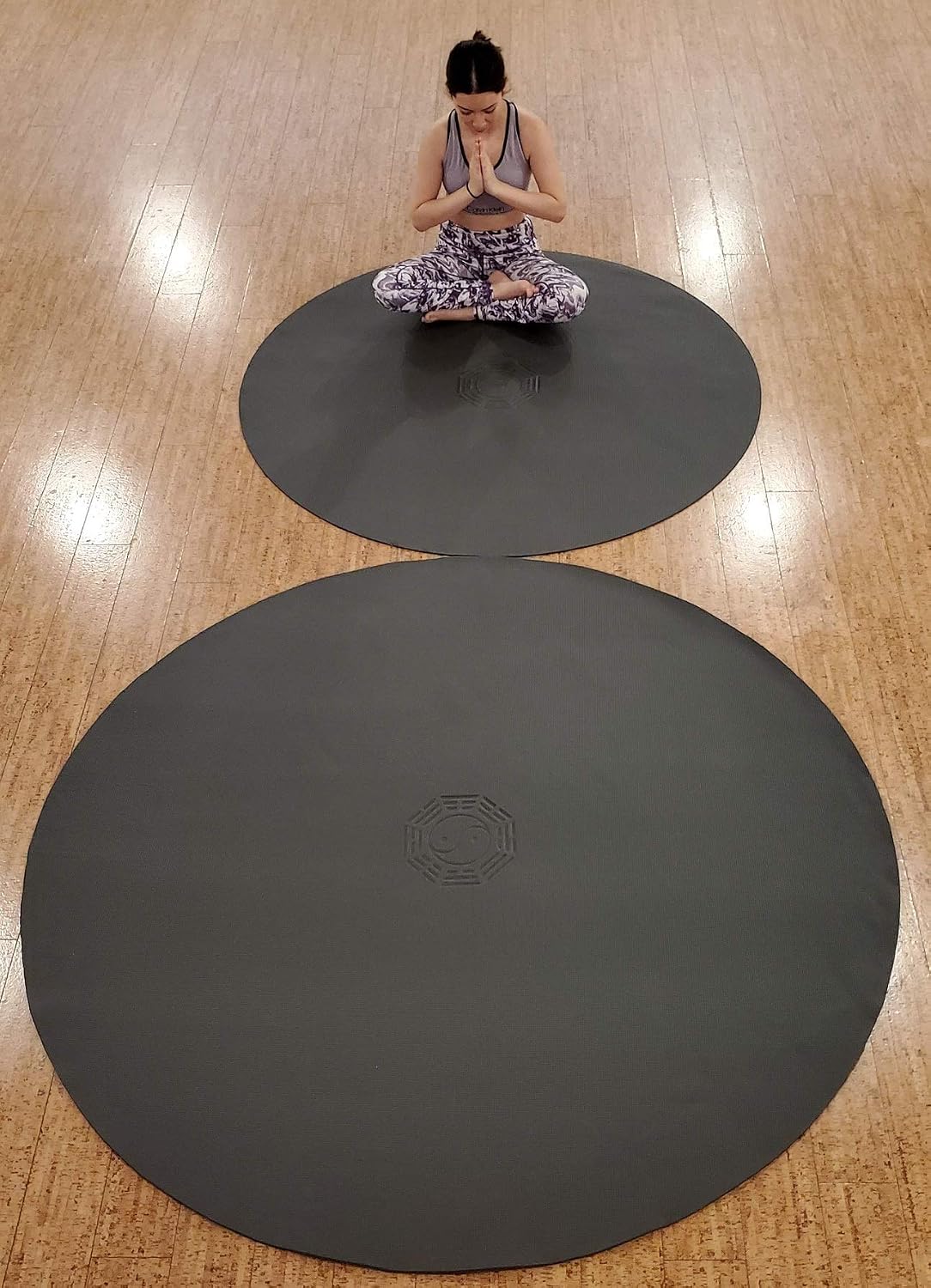 بساط يوغا دائري كبير بقطر 72 ب - مراجعة Pilates Yin Yoga وسعره